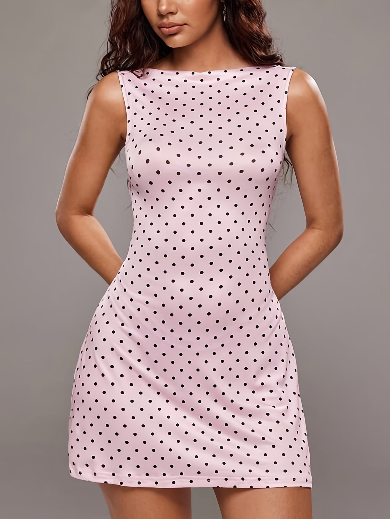 Women'S Elegant Polka Dot Backless Bow Tie Waist-Cinching Dress Suitable for Dates, Parties, Gatherings, And Beach Vacations